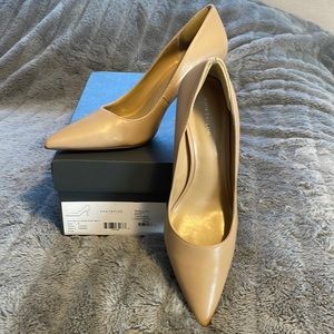 Camel color Mila leather pump - Missy!